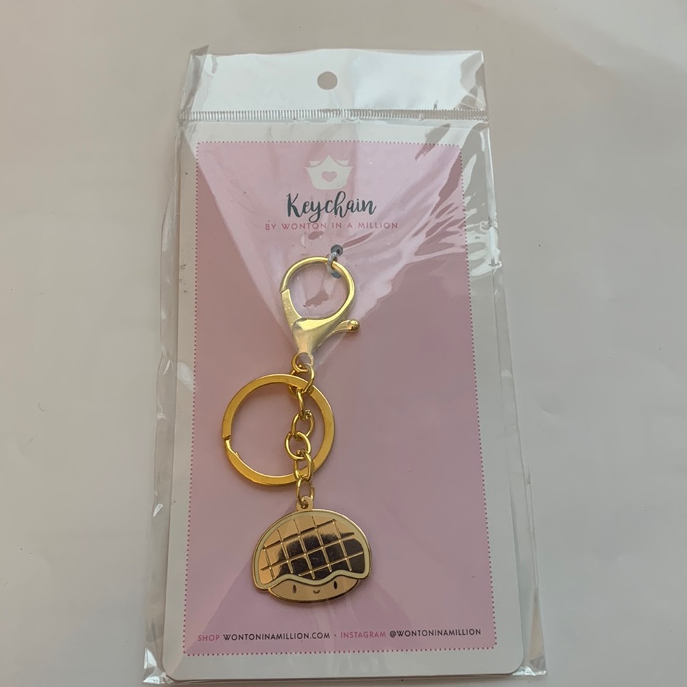 Wonton in a Million “Bolo Bob” keychain